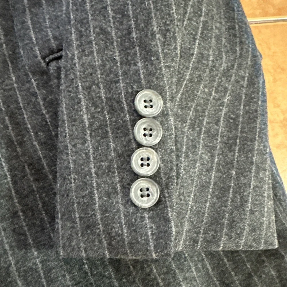VTG Paul Stuart Sport Coat Sz 40R Charcoal Gray Pin Stripe Flannel Heavy Wool